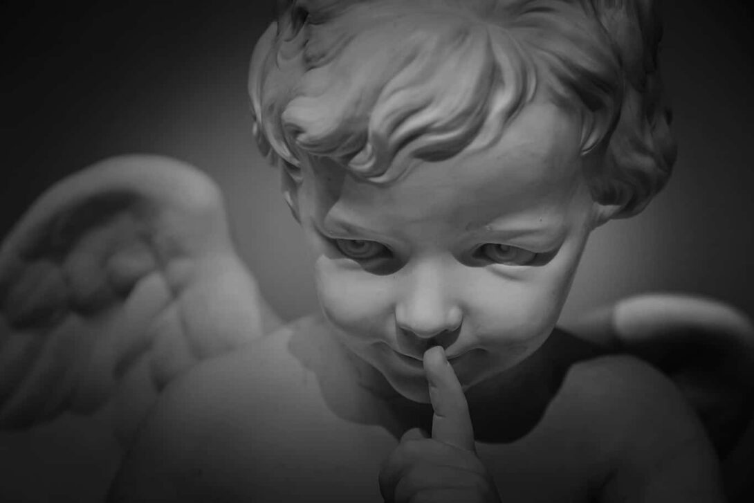 Angel Statue Whisper Gradient