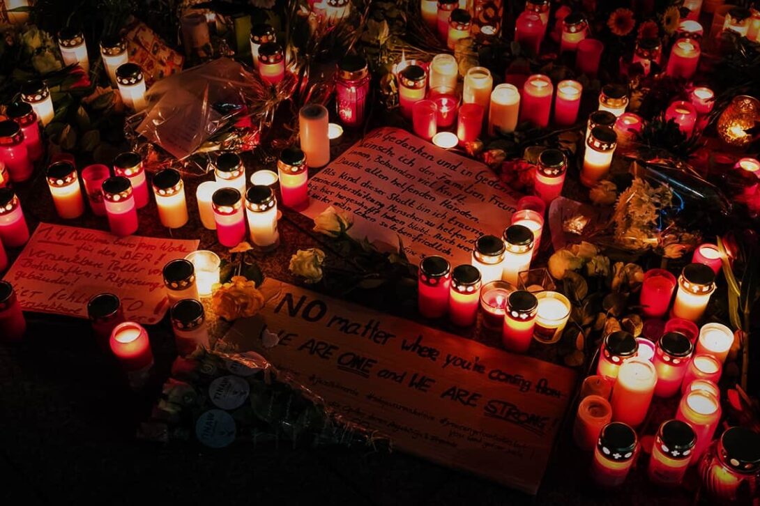 Berlin Candle Memorial Gradient