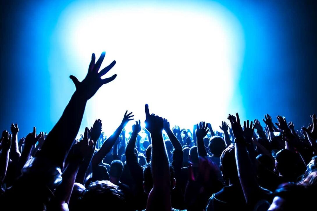 Cheering Crowd Gradient