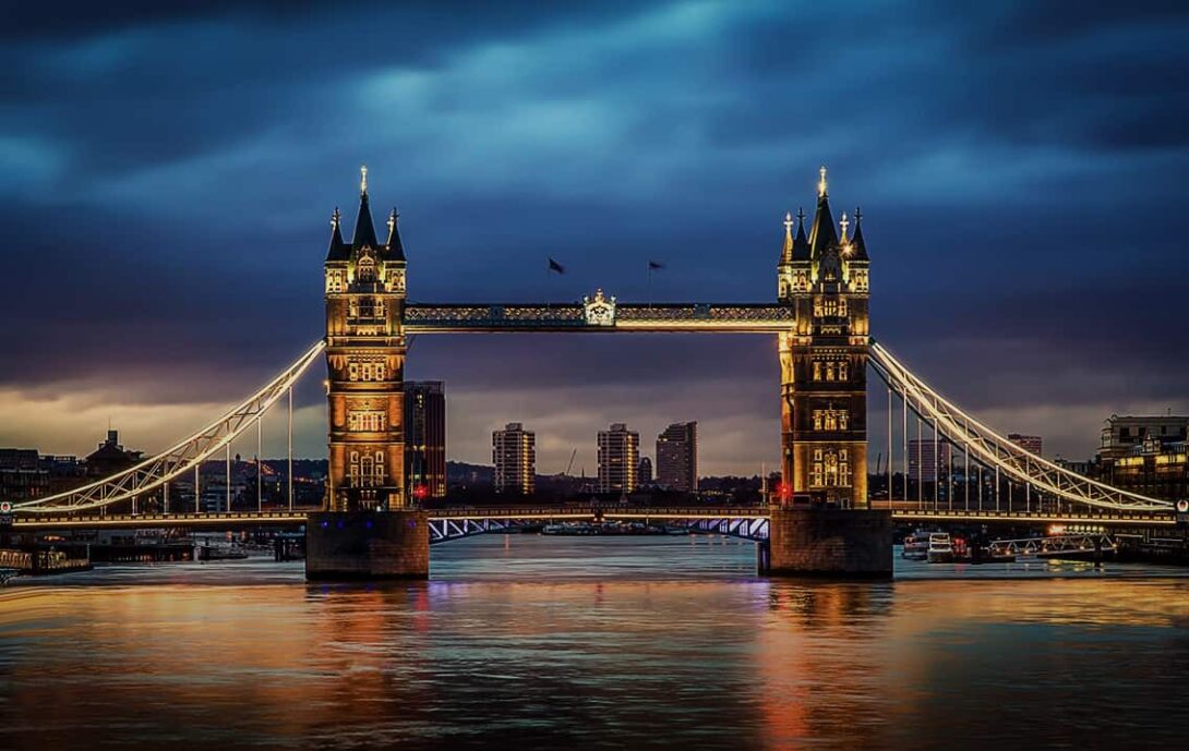 Tower Bridge Gradient