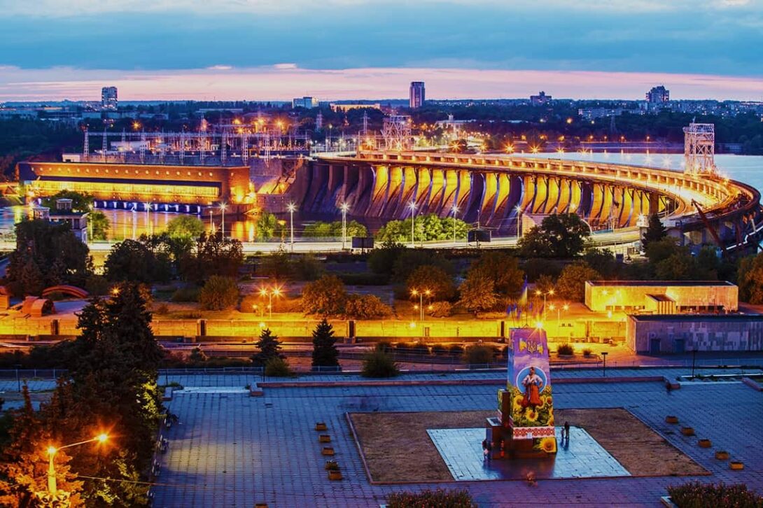 Ukraine hydroelectric dam Gradient
