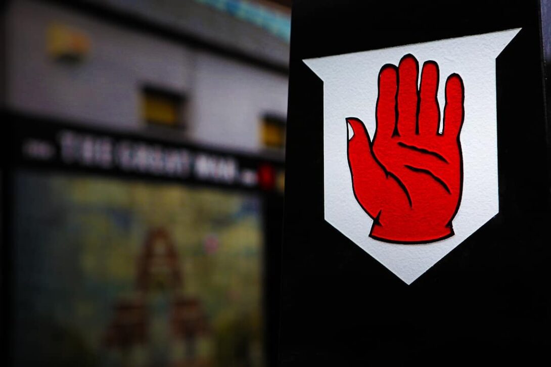 Ulster hand symbol Gradient