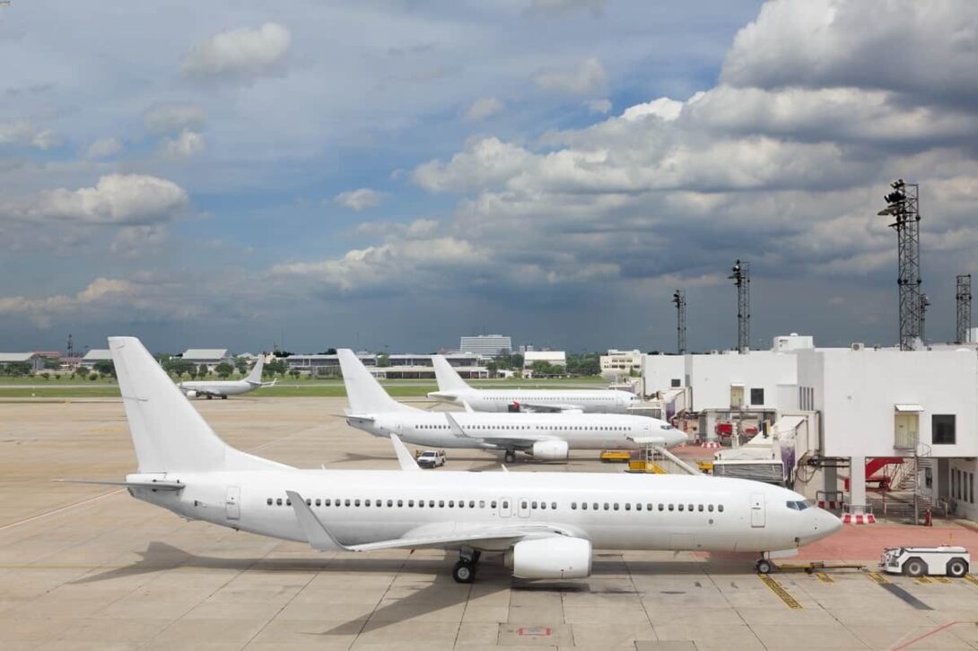 Grounded planes