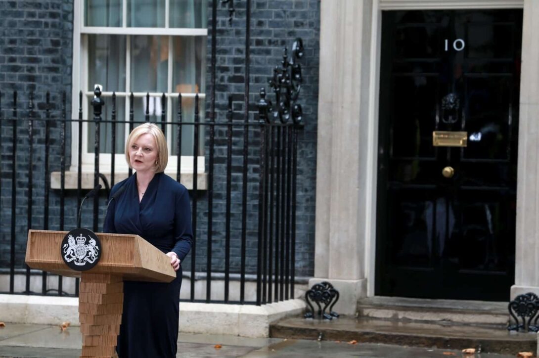 Liz truss resigning