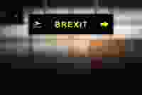 Brexit Airport Sign Gradient e1476367687800