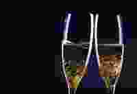 Champagne Flutes Gradient