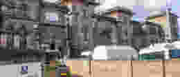 Shutterstock 1049300660