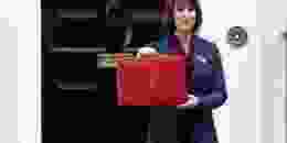 Shutterstock 2543689713