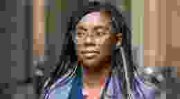 Shutterstock 2285639199