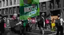 Shutterstock 2352956999