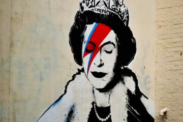 Banksy Queen Gradient