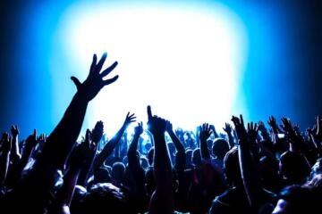 Cheering Crowd Gradient