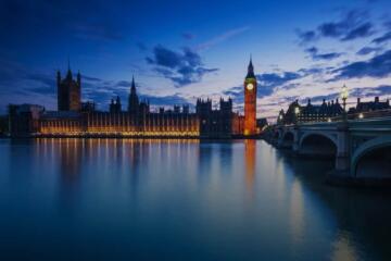 Houses of Parliament Blue Gradient