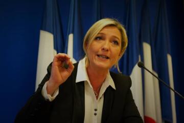 Marine Le Pen 2 Gradient