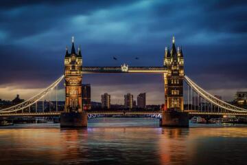 Tower Bridge Gradient