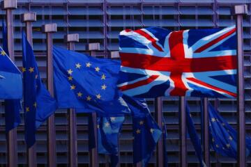 Union Jack EU Flags Gradient
