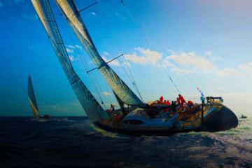 Yacht Blue Sea Gradient 1