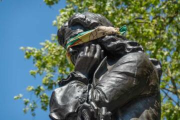 Edward colston statue