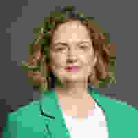 Anna Sabine MP, Comment Central contributor