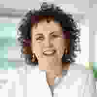 Catherine Roche, Comment Central contributor