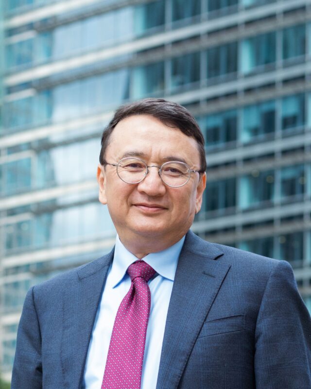 Yerbol Orynbayev, Comment Central contributor