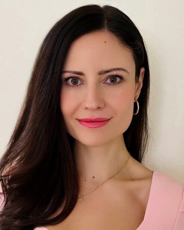 Gergana Urdarevska, Comment Central contributor