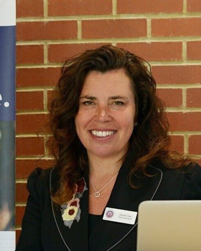 Sarah Carr, Comment Central contributor
