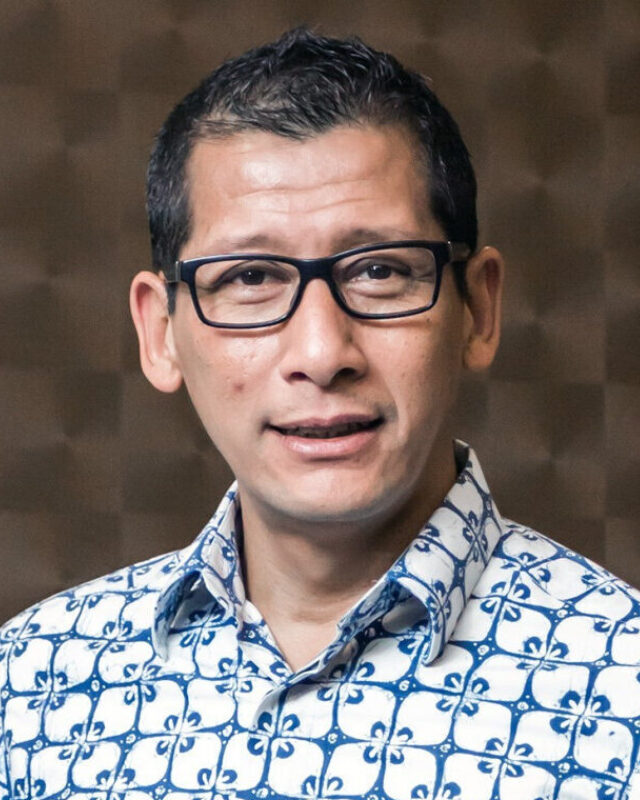Azis Armand, Comment Central contributor
