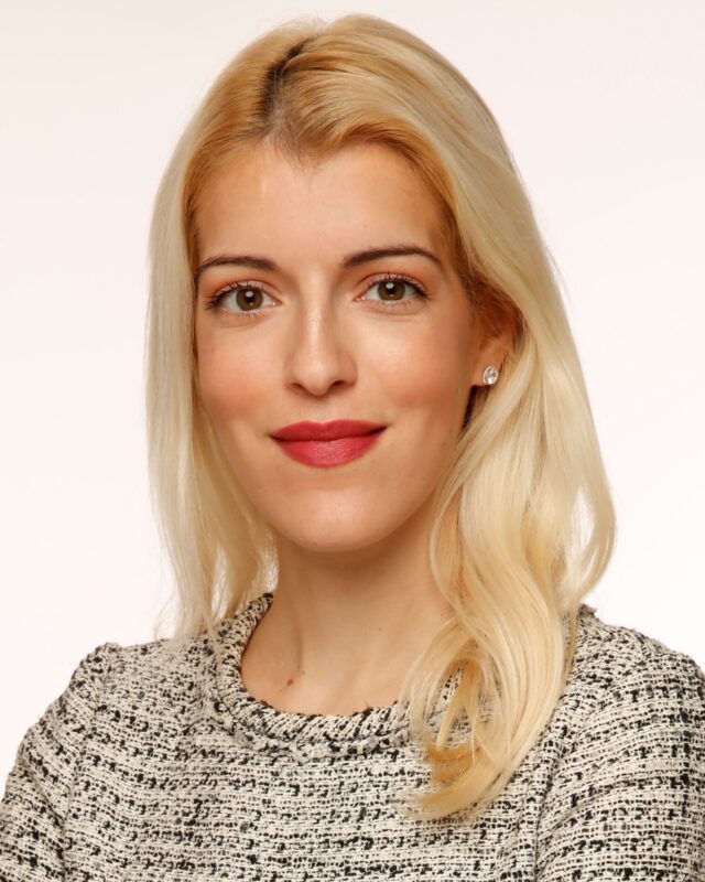 Nina Skero, Comment Central contributor