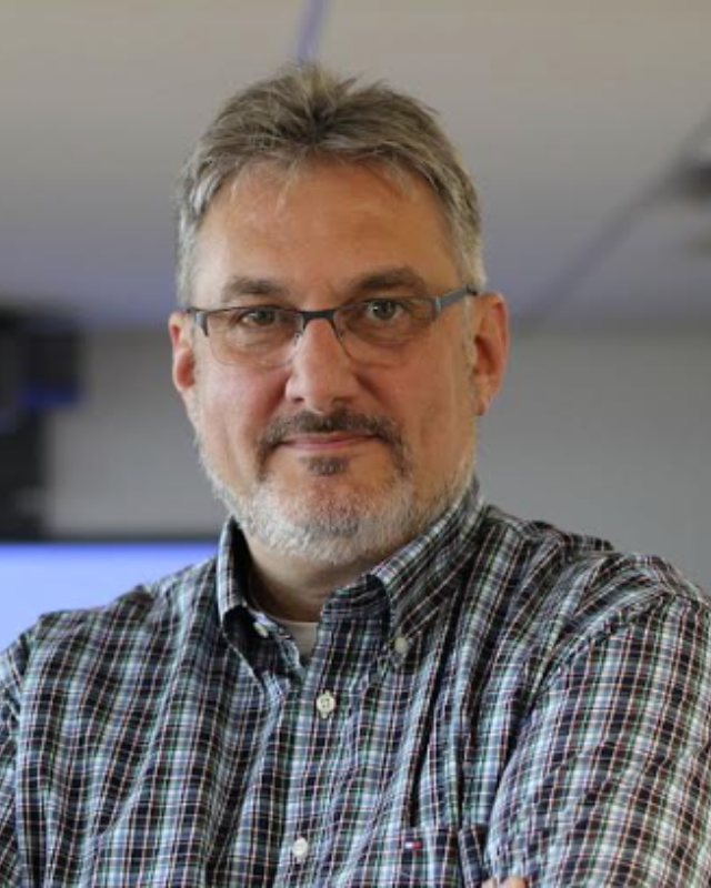 Alastair McCapra, Comment Central contributor