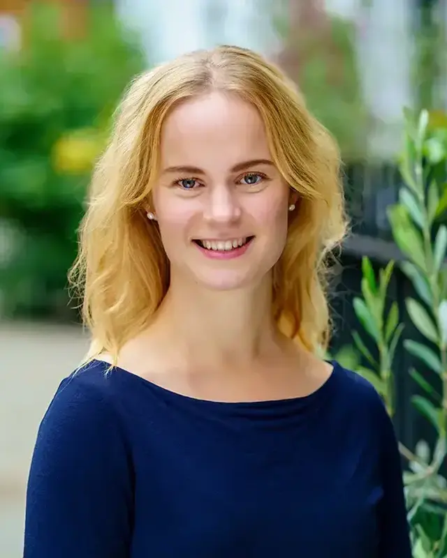 Sophia Worringer, Comment Central contributor
