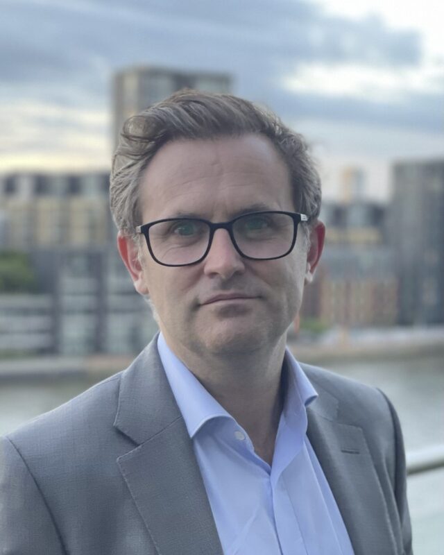 Mikael Sodergren, Comment Central contributor