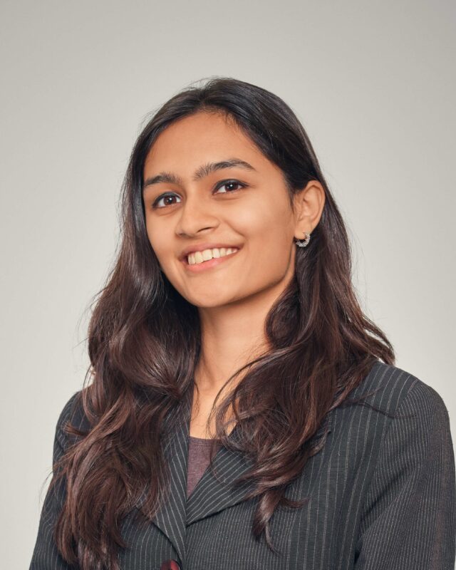Stuti Bagri, Comment Central contributor