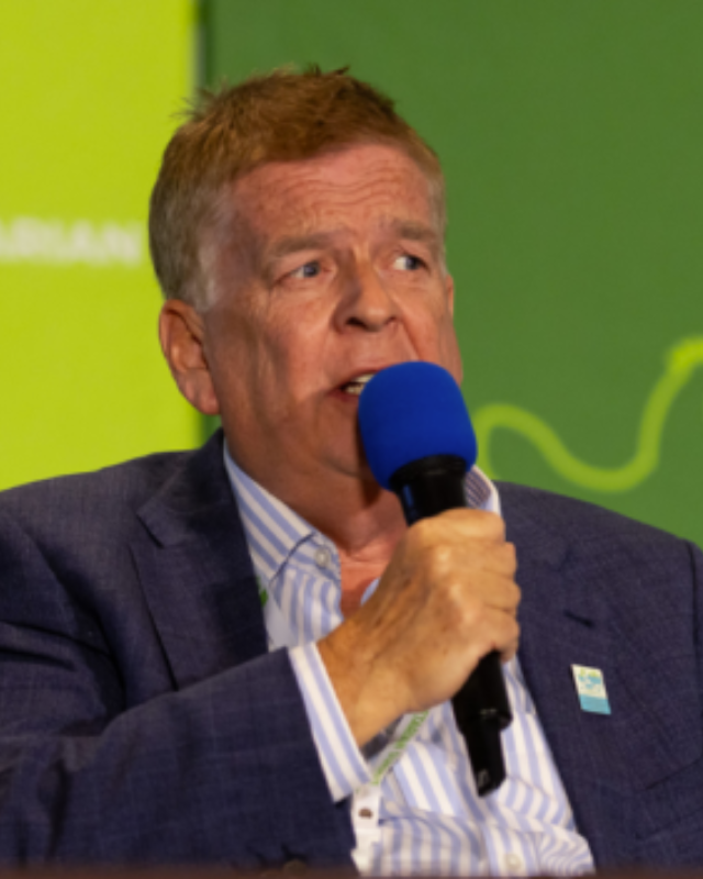 Chris Platt, Comment Central contributor