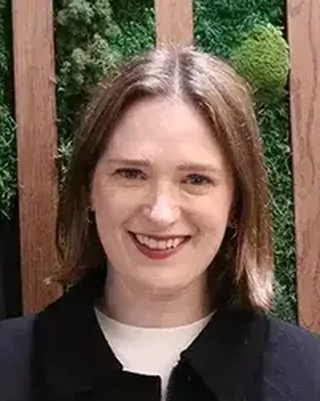 Sophie Greaves, Comment Central contributor