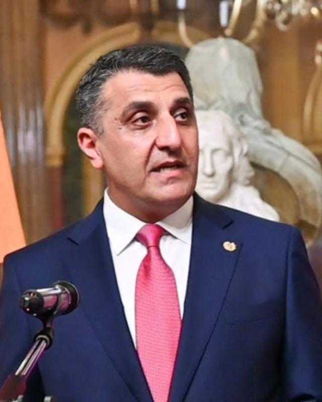 Varuzhan Nersesyan, Comment Central contributor