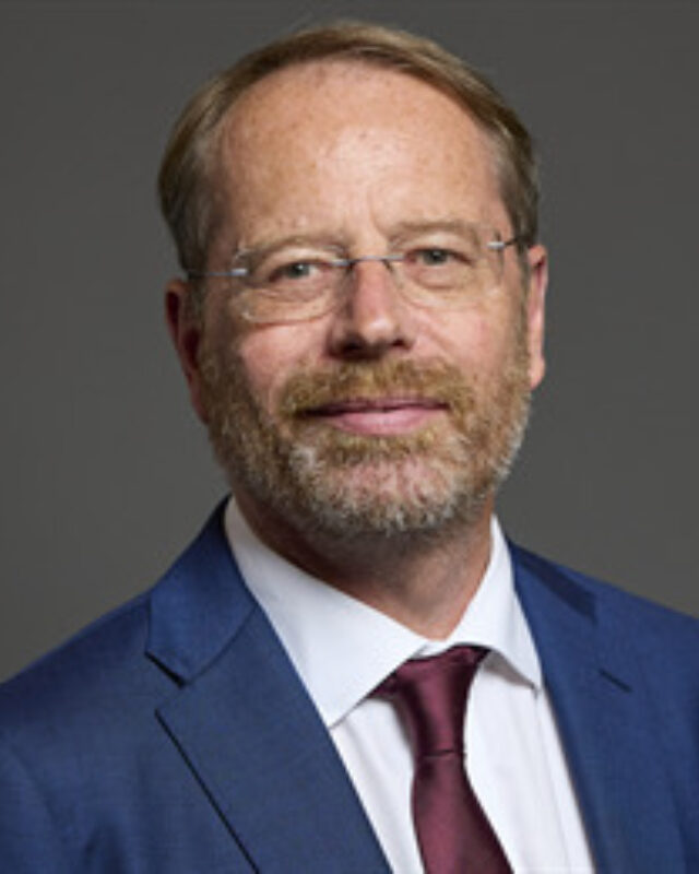 Andy MacNae MP, Comment Central contributor