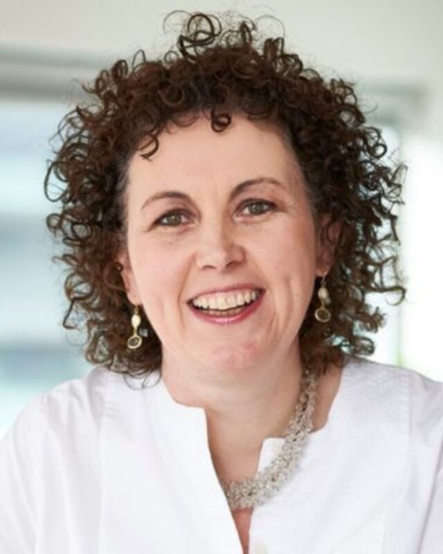 Catherine Roche, Comment Central contributor