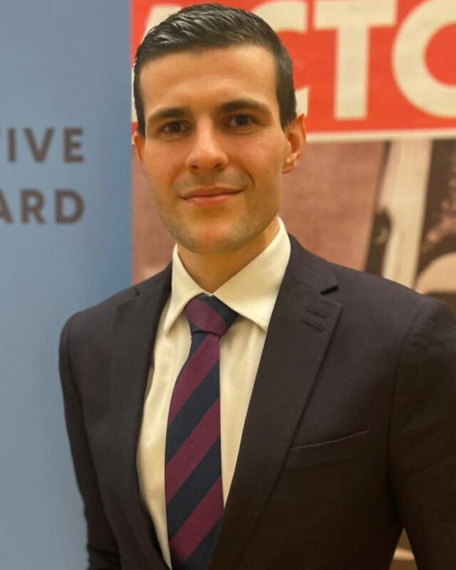 Harry Richer, Comment Central contributor