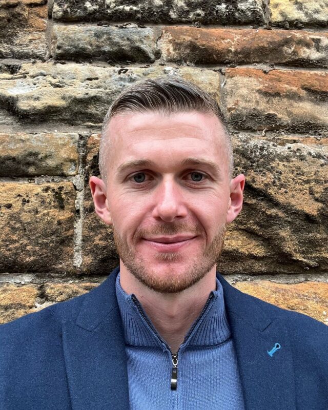 Michael Vallely, Comment Central contributor
