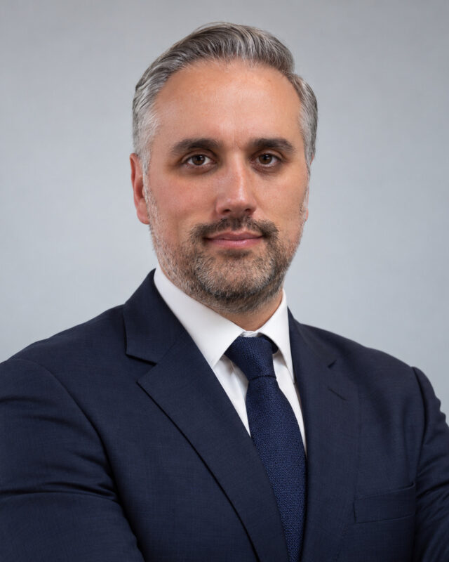 Nikzad Oraee, Comment Central contributor